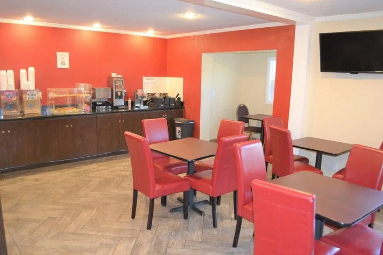 Merced Inn & Suites Eksteriør billede
