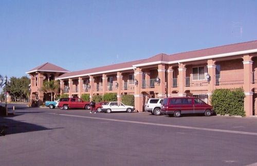 Merced Inn & Suites Eksteriør billede